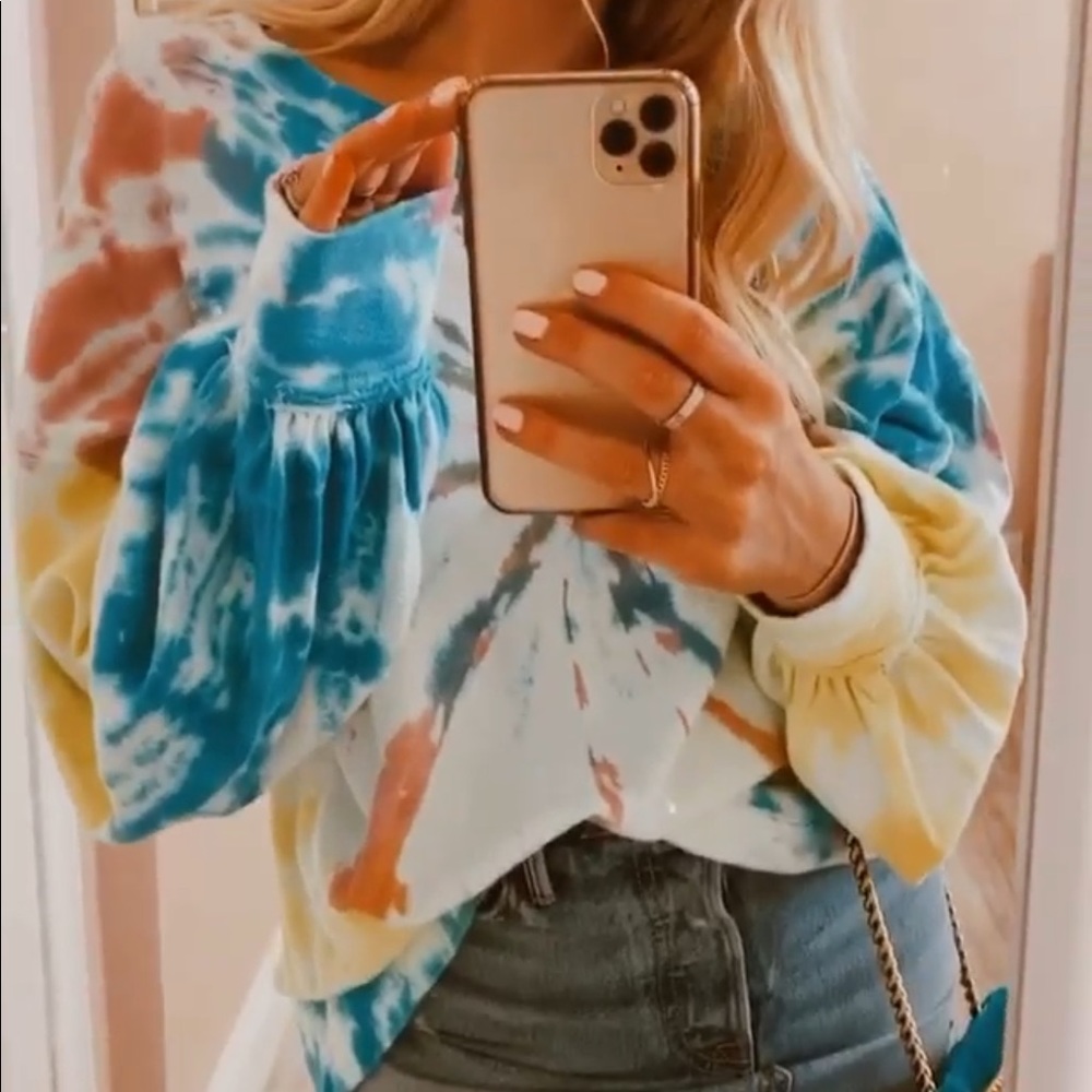 BNWT Tie dye sweatshirt